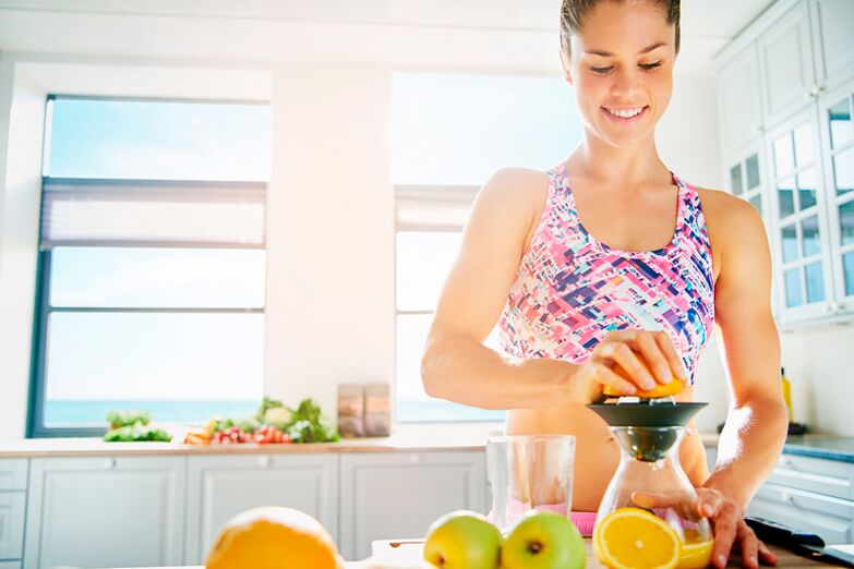 Färskpressad juice kan konsumeras med rätt näring för viktminskning